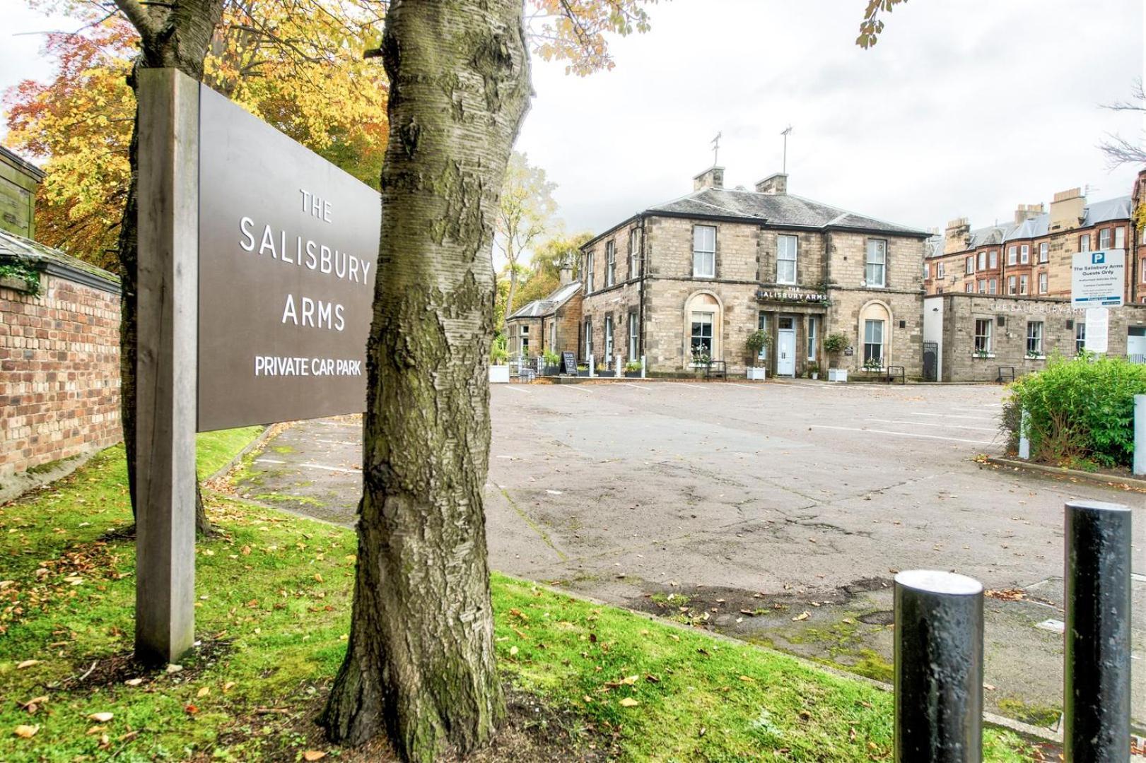 Guestready - Classic Charm Near Holyrood Park Édimbourg Extérieur photo